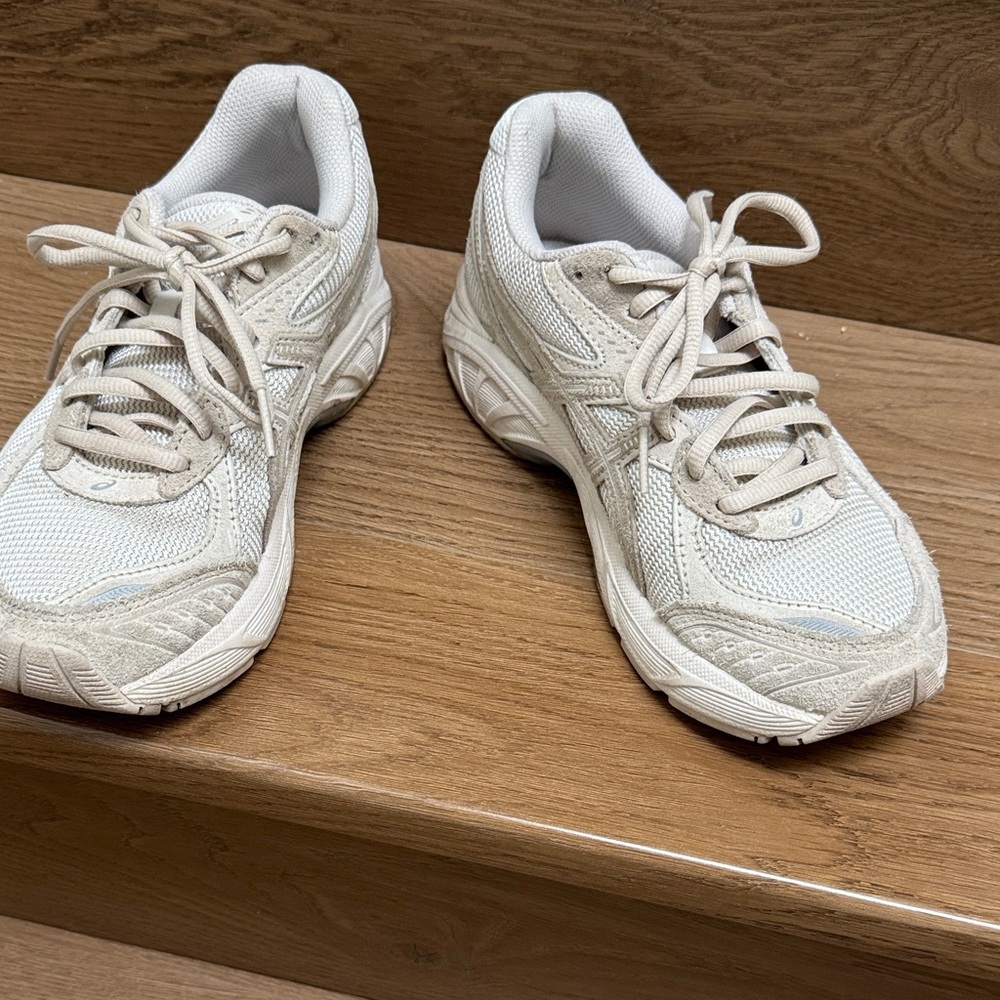 Asics Women's Cream Sneakers